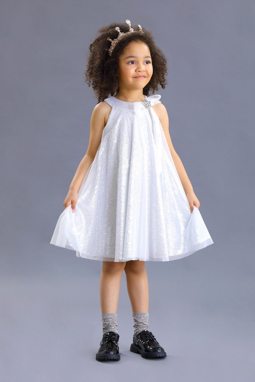 картинка Платье нарядное 2219-121-СМ (серебряный-молочный) от магазина Маленькая Леди