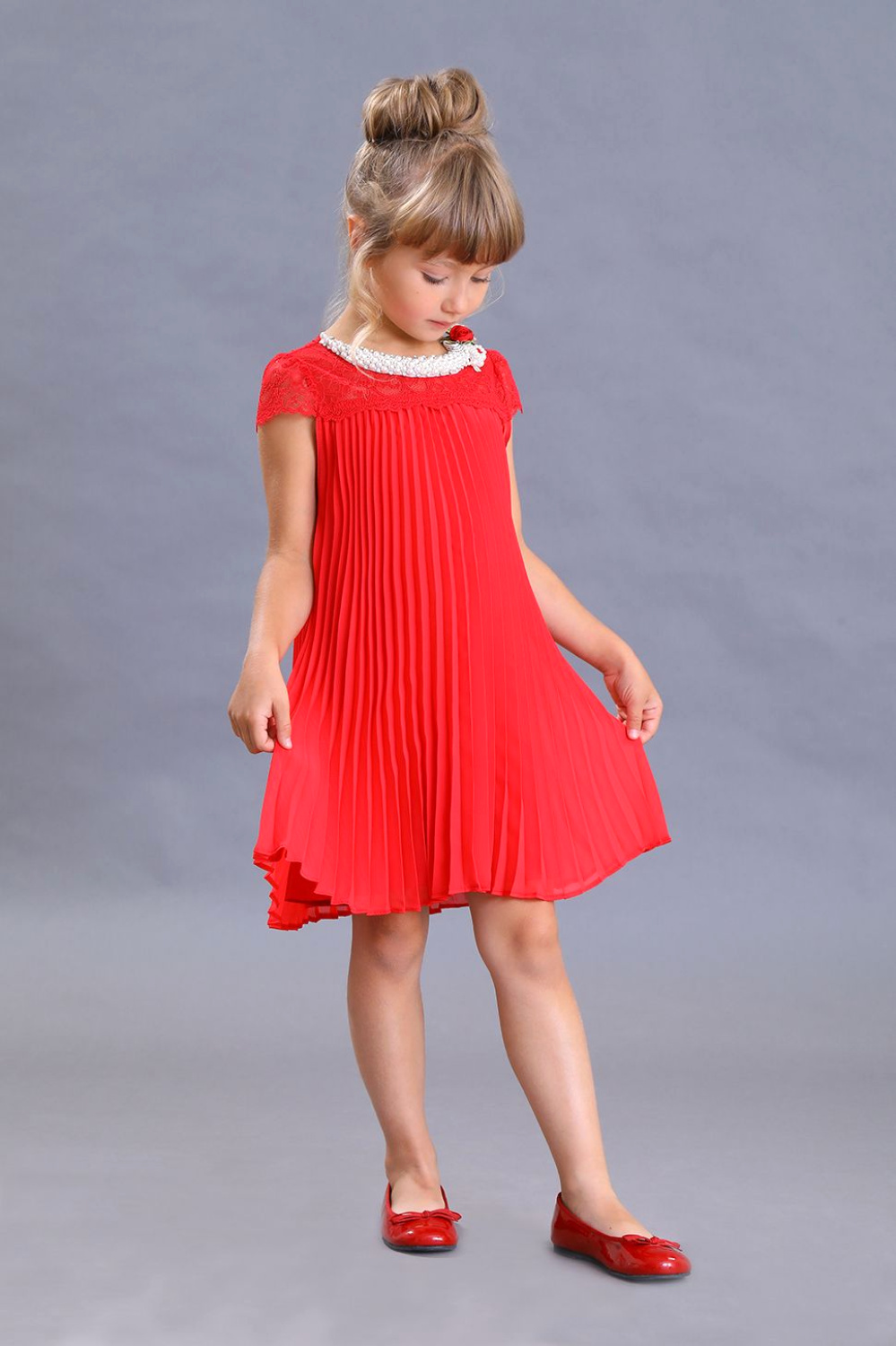  Платье для девочки из жоржета, цвет 