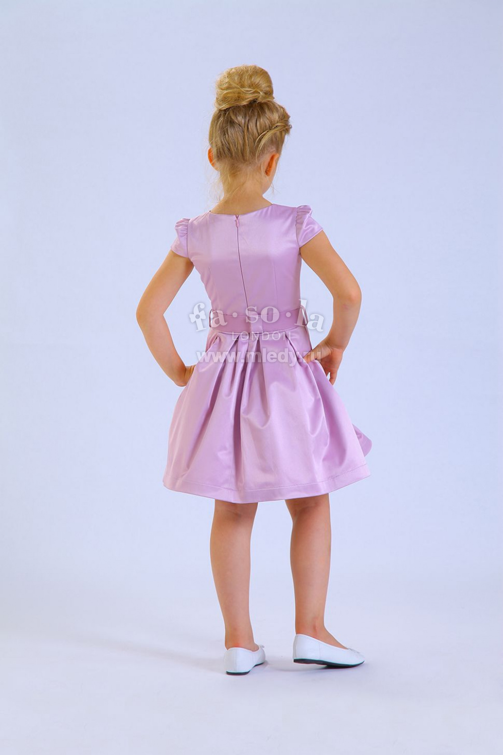  Платье нарядное для девочки из атласа, цвет 