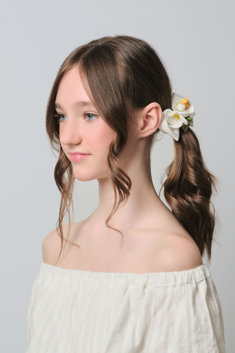 картинка Резинка для волос 12605рб01 (белый) от магазина Маленькая Леди