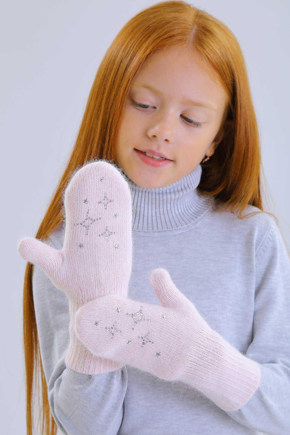 картинка Варежки DnD 313427L (пудра 60) от магазина Маленькая Леди