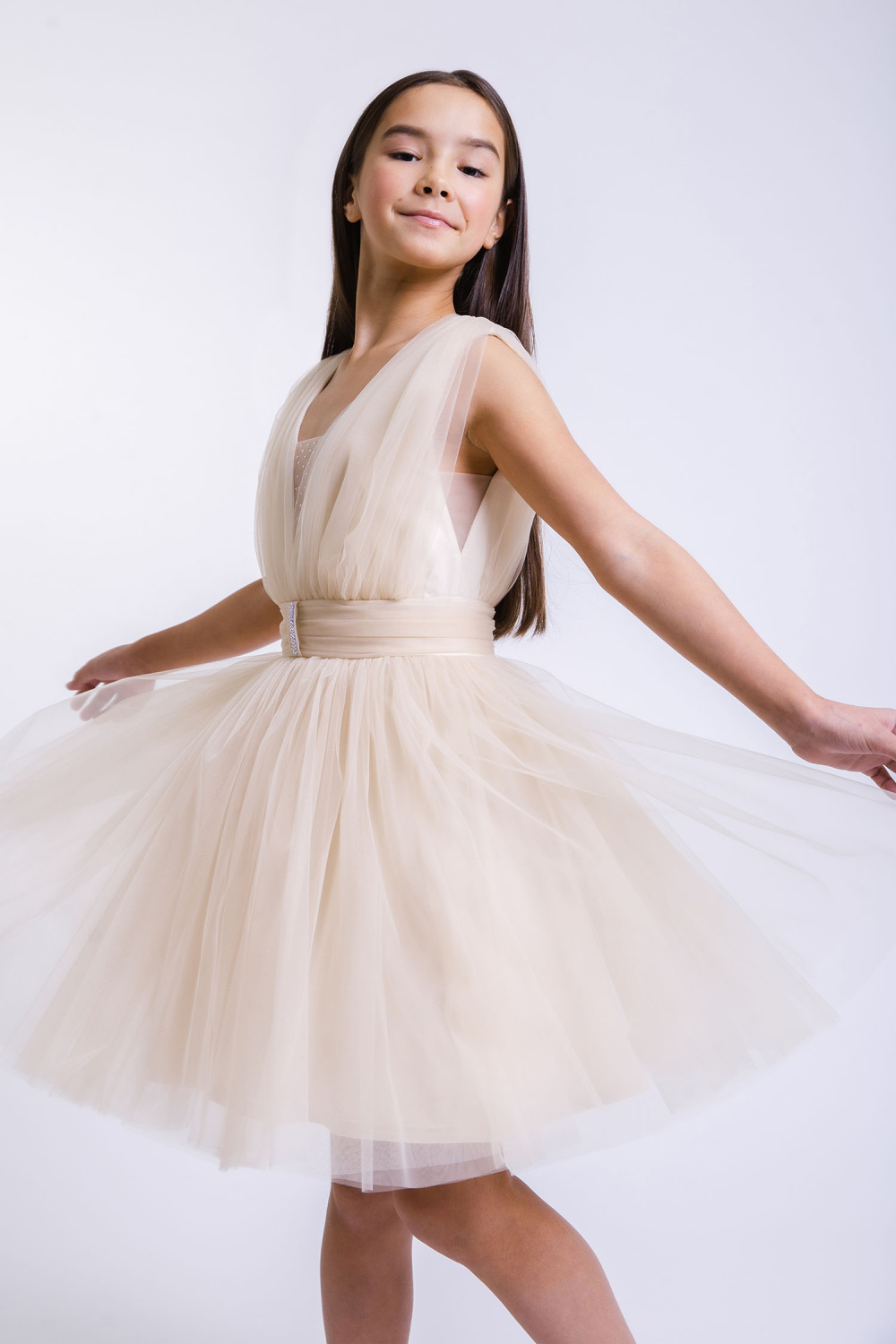 картинка Платье нарядное FSL-550/1-126-СМЕФ (песочный) от магазина Маленькая Леди