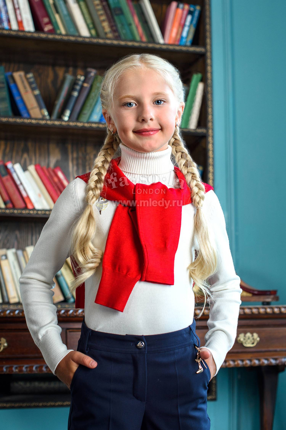  Свитер для девочки из трикотажа вязаного, цвет 
